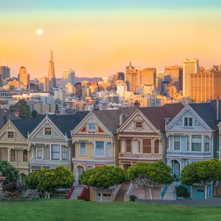 the Painted Ladies at Alamo Square